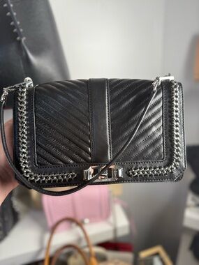 r.m chain around flap